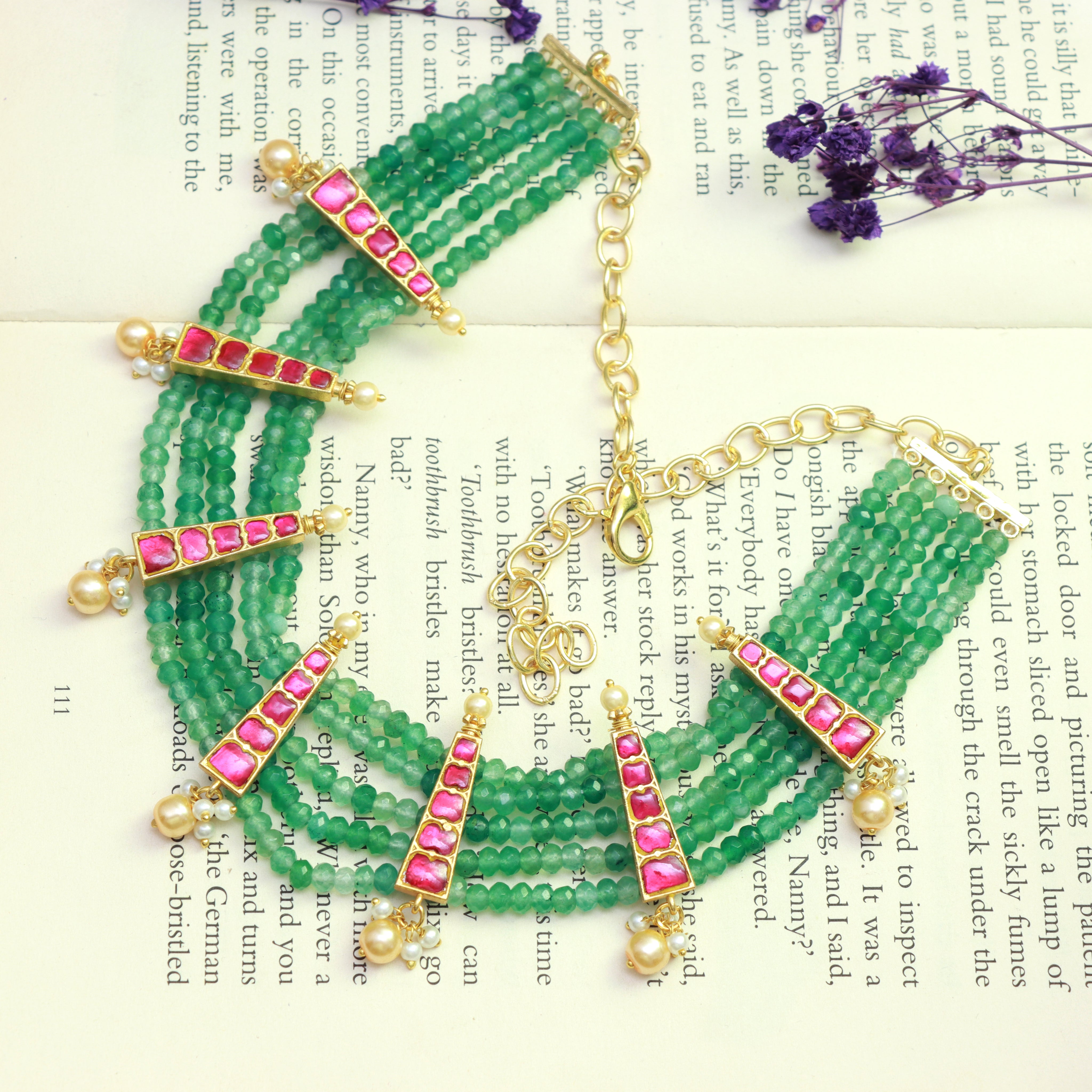 Kundan Patti Emerald Beads Haar with Danglers - Dropdeadgorgeous