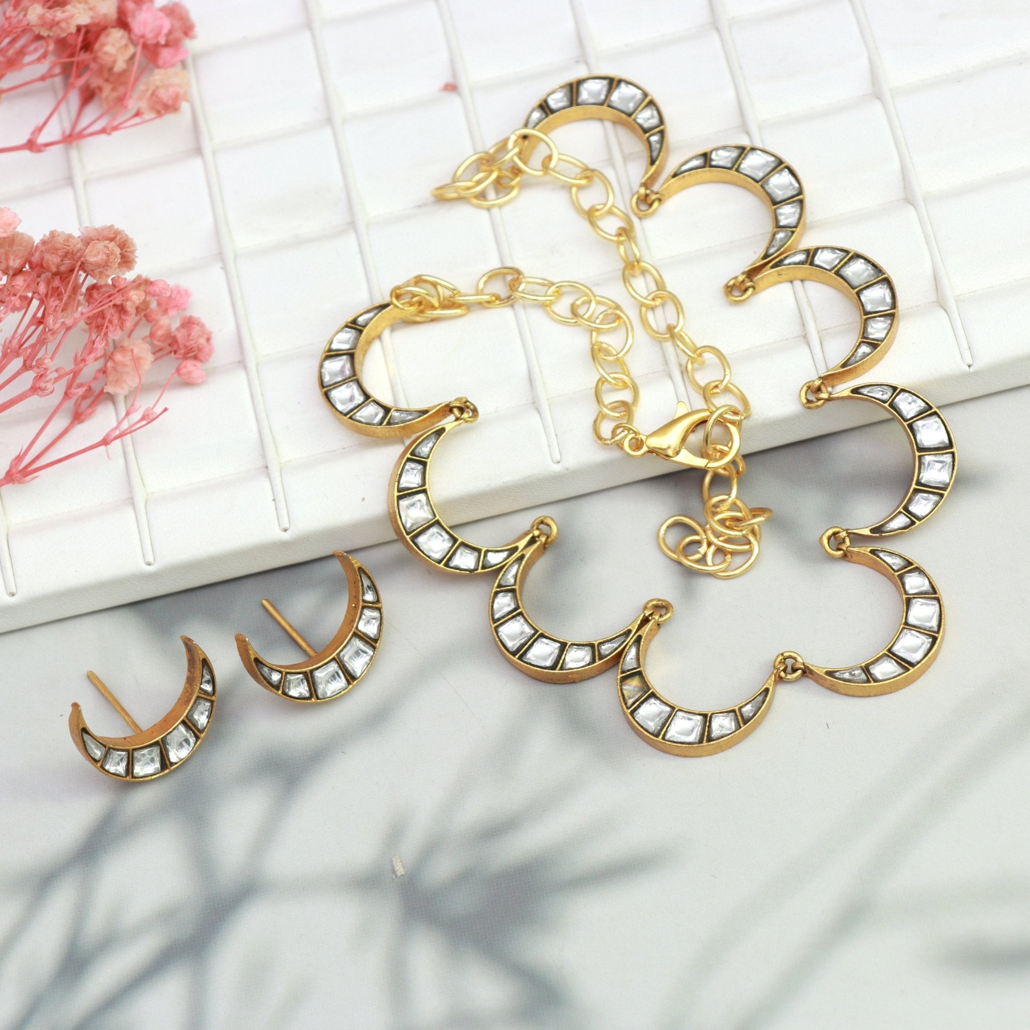 Crescent Kundan Necklace Set - Dropdeadgorgeous